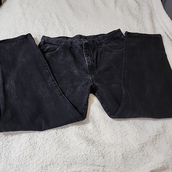 Rustler Regular Fit Straight Leg Black Denim Jeans Men's Size 38x30. - Picture 3 of 9